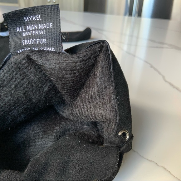 Over the knee high faux suede black boots - Picture 9 of 11